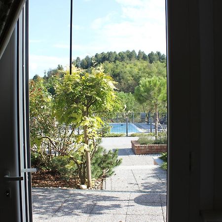 Готель Cascina Castagneto Castell'Alfero Екстер'єр фото
