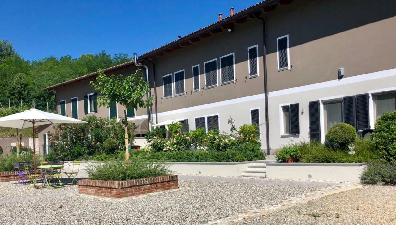 Готель Cascina Castagneto Castell'Alfero Екстер'єр фото